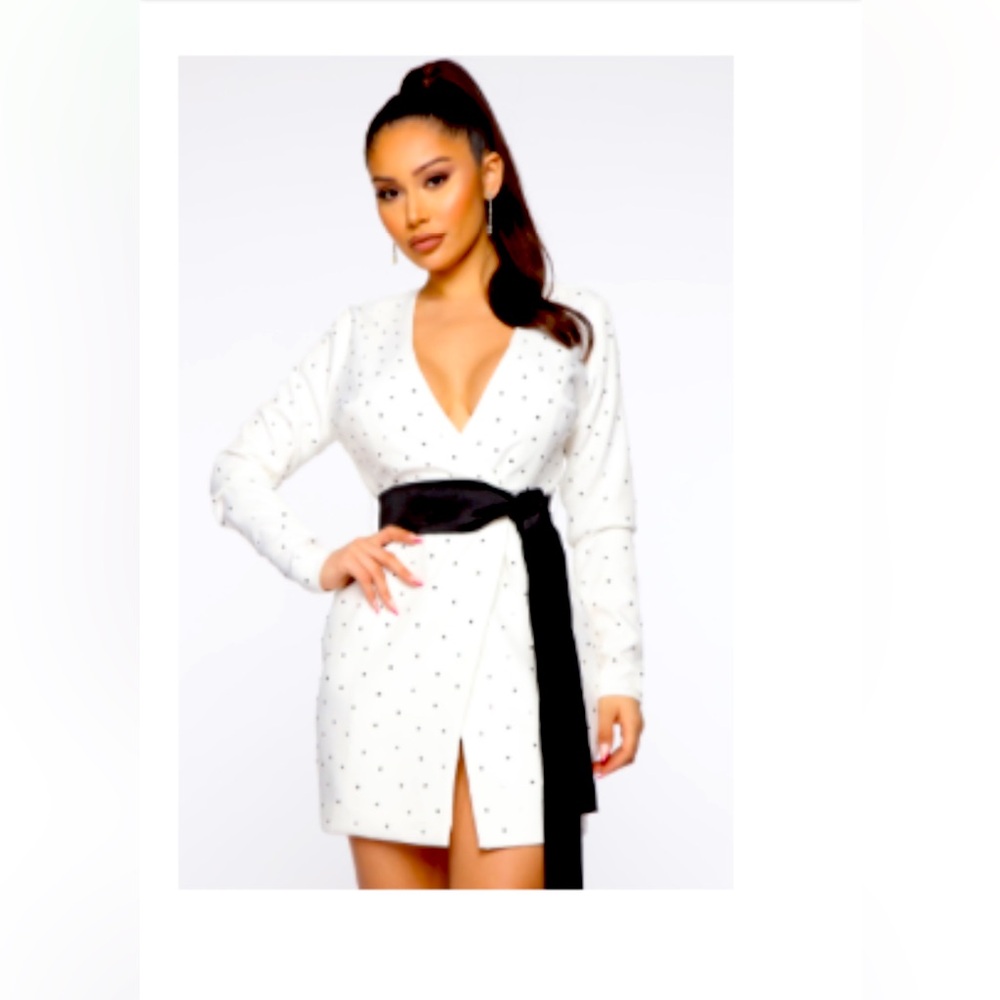 Sexy night out dress up fashion nova brand new white studded silver small dress